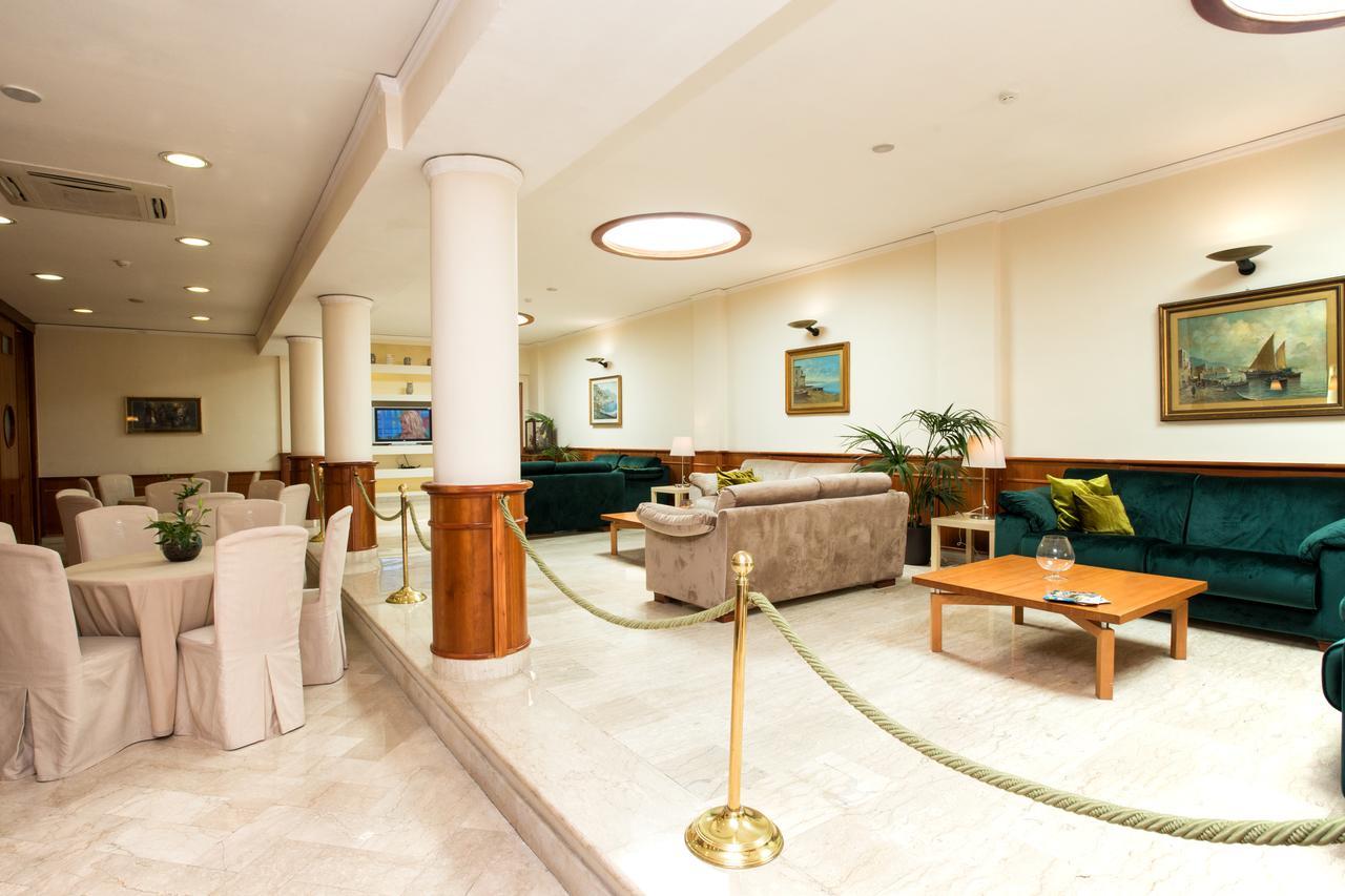 Hotel Villa Serena Кастелламмаре-ді-Стабія Екстер'єр фото