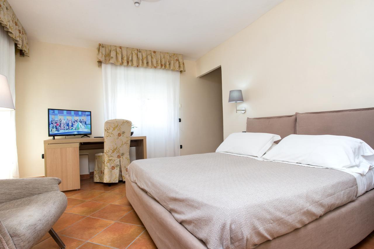 Hotel Villa Serena Кастелламмаре-ді-Стабія Екстер'єр фото